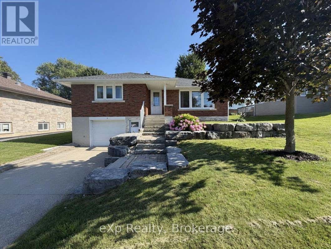 13 BROWNS AVENUE
