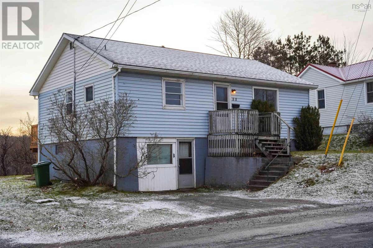 55 James St