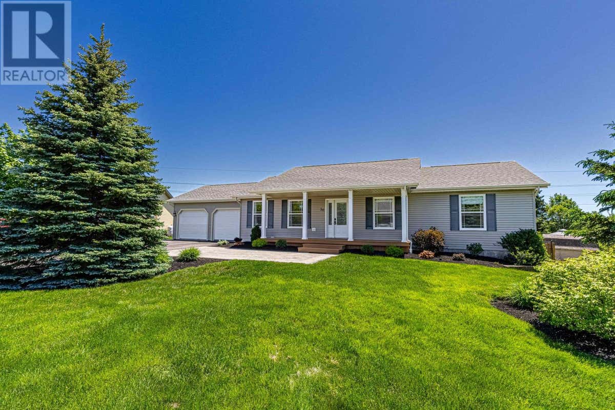 30 PARRICUS MEAD DRIVE