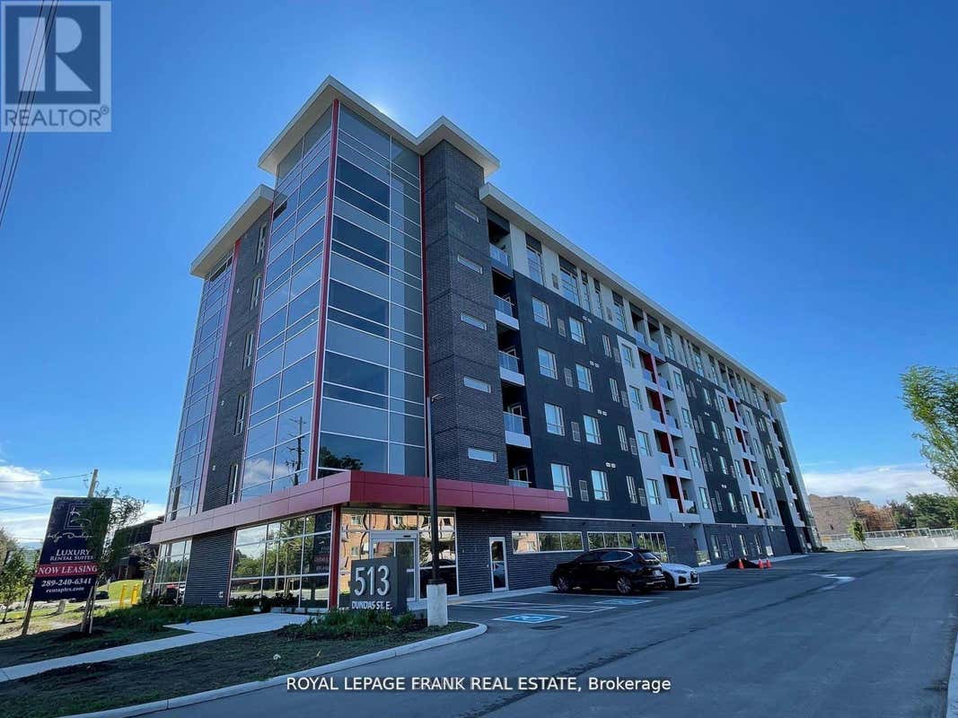 B1 513 DUNDAS STREET E, Whitby (Downtown Whitby), ON L1N0N4 Duplex