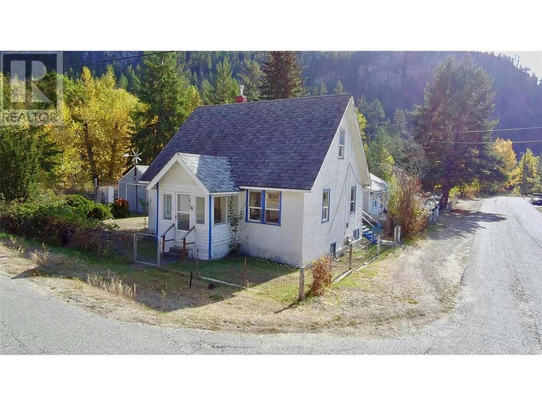 983 Richter Avenue, Hedley, BC V0X1K0 House For Sale RE/MAX 10326336