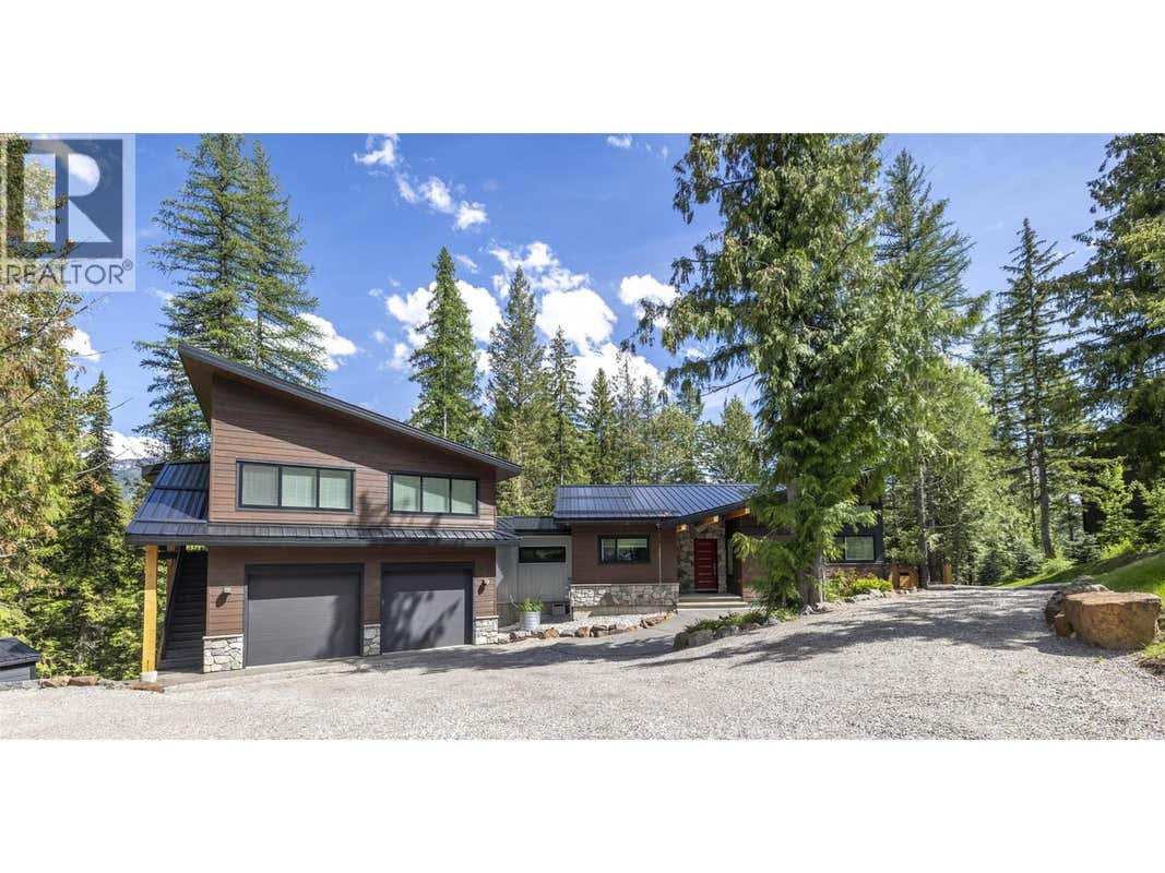 9 LODGE TRAIL LANE