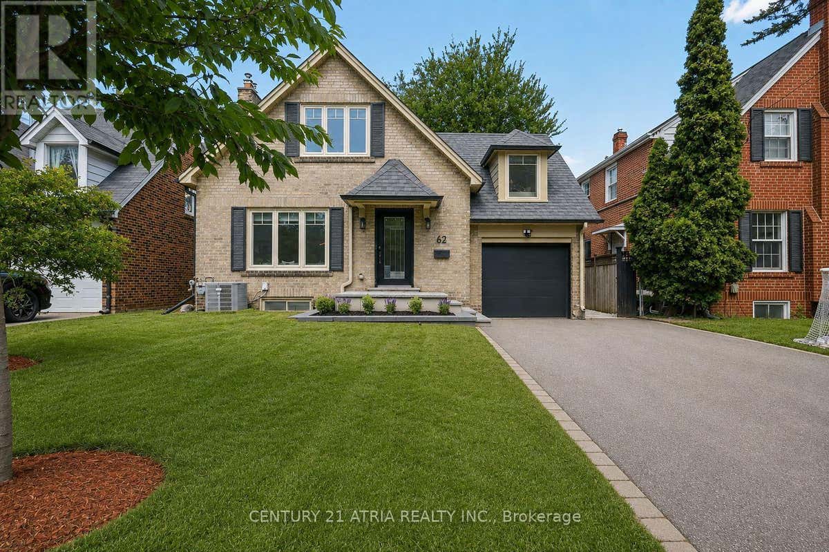 62 LYNNGROVE AVENUE