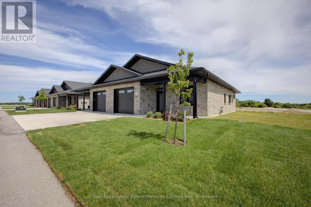 65 CAVALIER CRESCENT