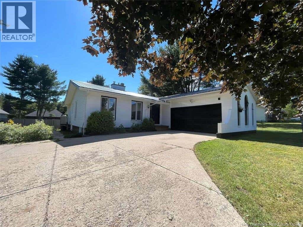 148 SUNRISE DRIVE