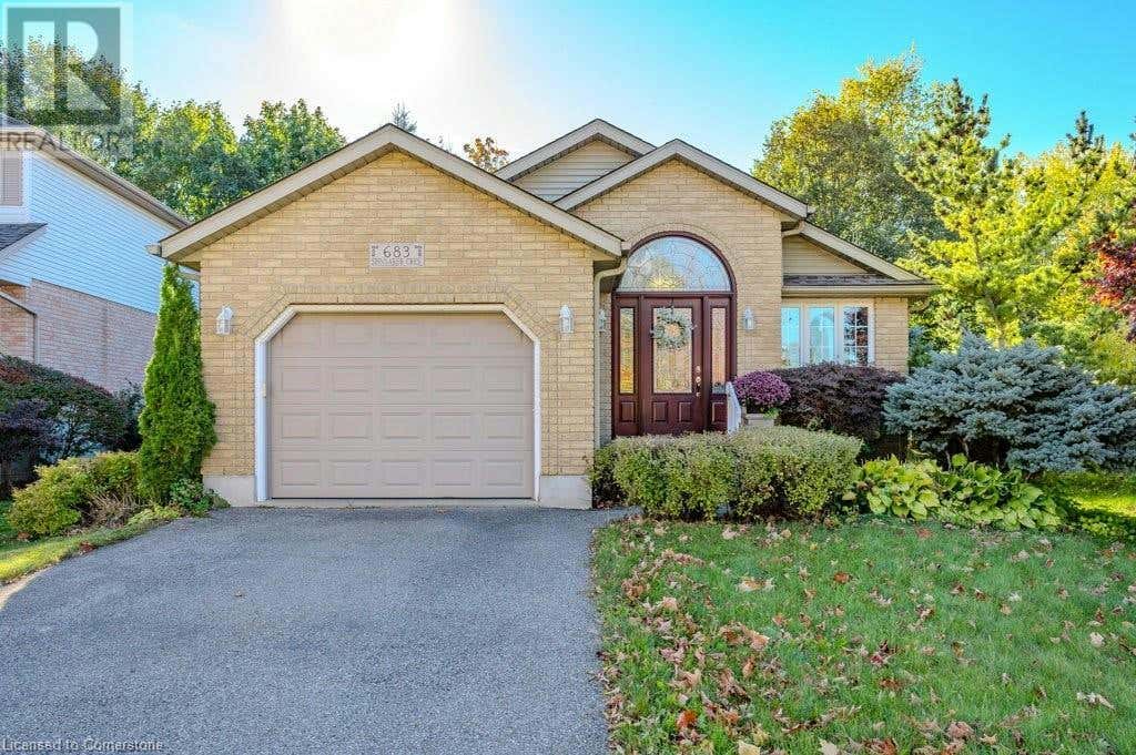 683 SPINNAKER Crescent, Waterloo, ON N2K4A6 House For Sale RE/MAX