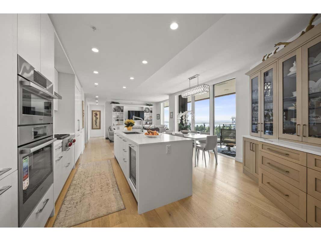 907 1439 GEORGE STREET