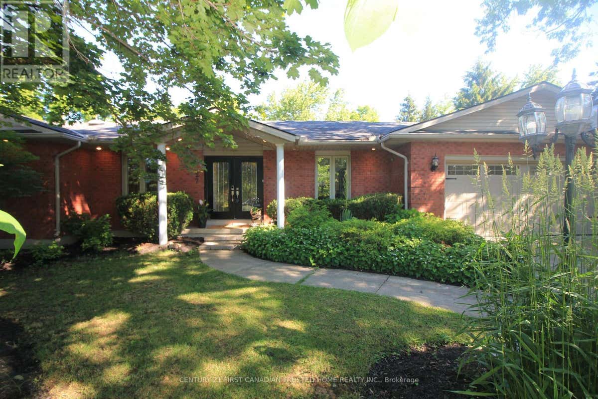 27 CROYDON DRIVE