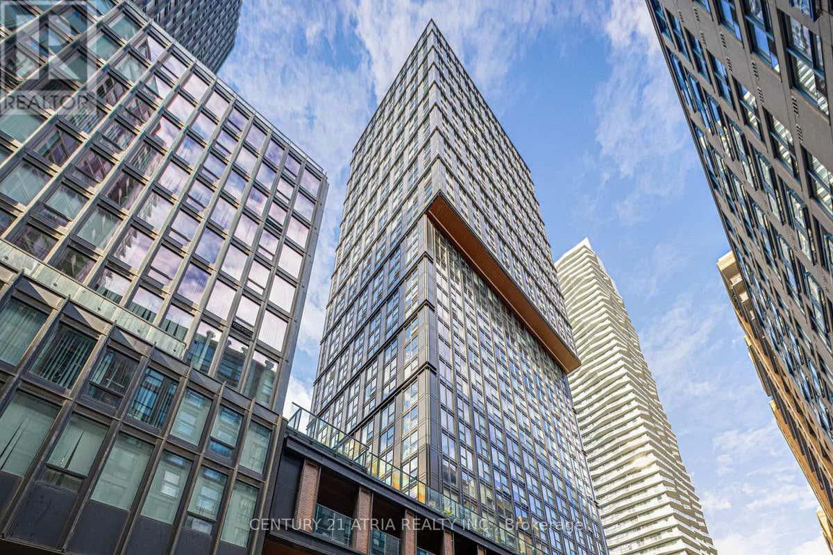 P4 #71 - 82 DALHOUSIE STREET