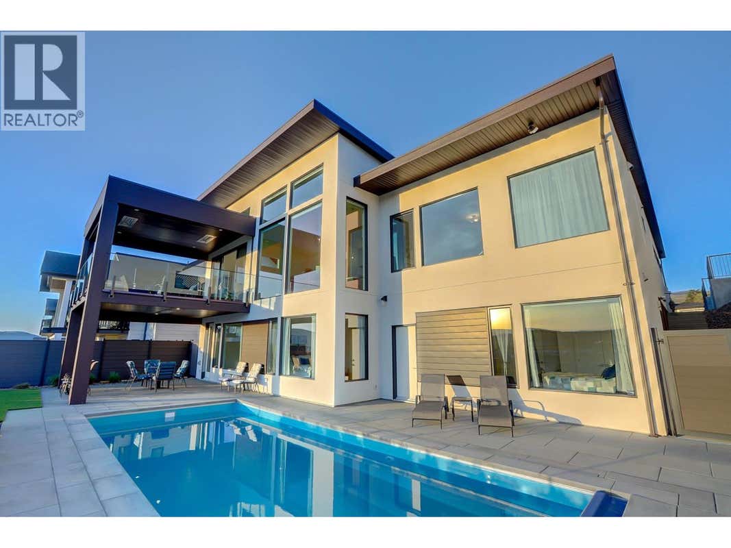 912 MT. GRIFFIN ROAD