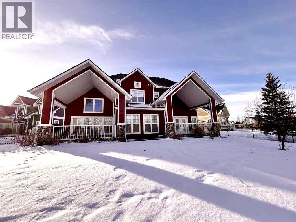559 SUMMER CRESCENT