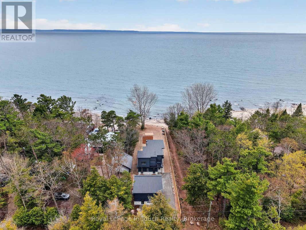 160 TINY BEACHES ROAD N
