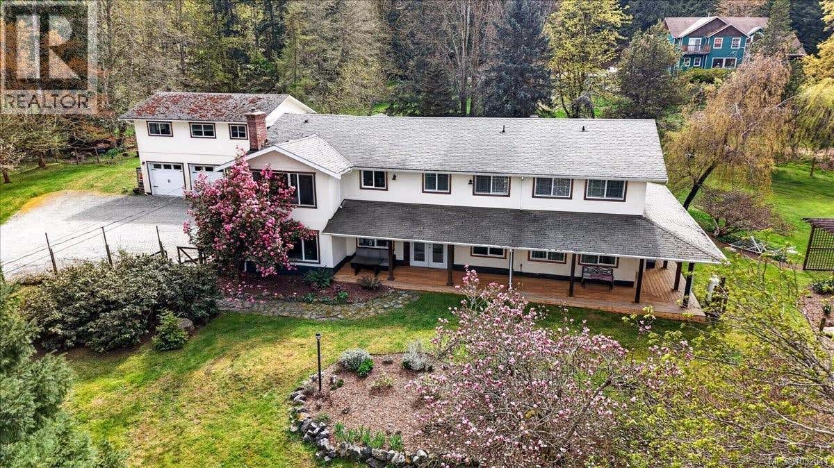 1035 BRIARWOOD CRES