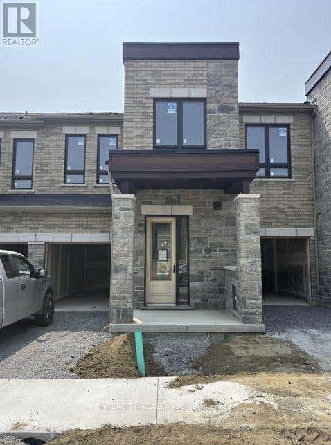 (BLOCK 230 UNIT 3) - 31 ROBERT EATON AVENUE