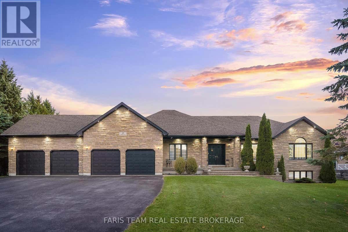 39 VANDERPOST CRESCENT