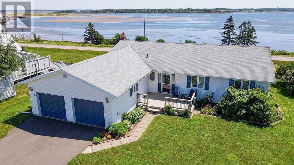 28 LANTERN HILL DRIVE