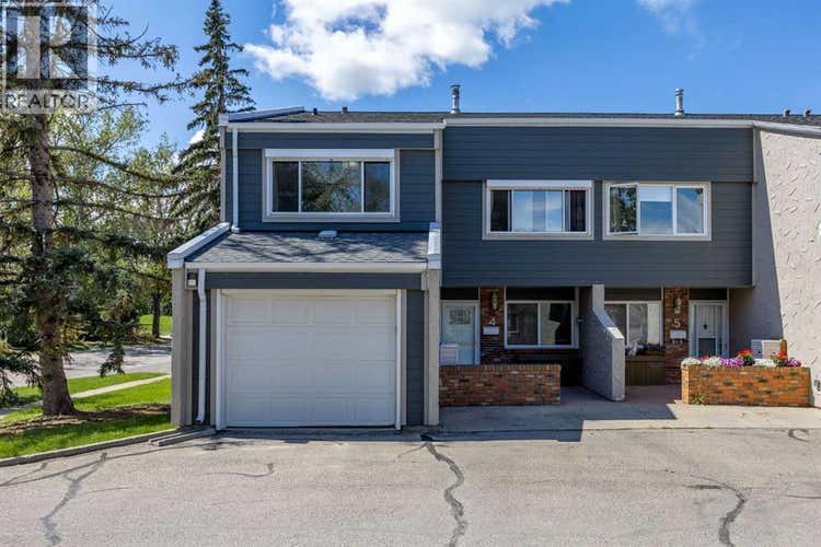 4, 228 Theodore Place NW