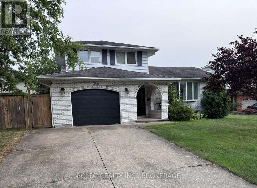 3 WENDOVER PLACE