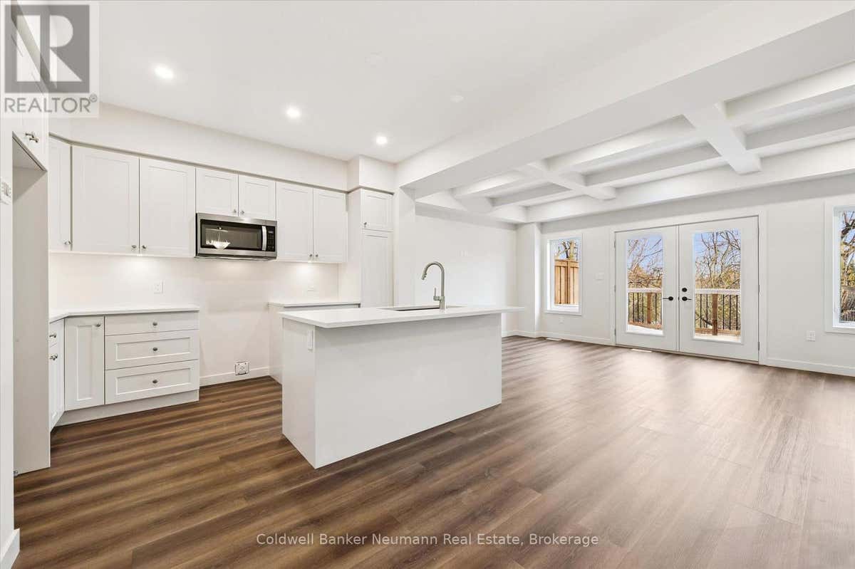 30 FIELDSTONE LANE