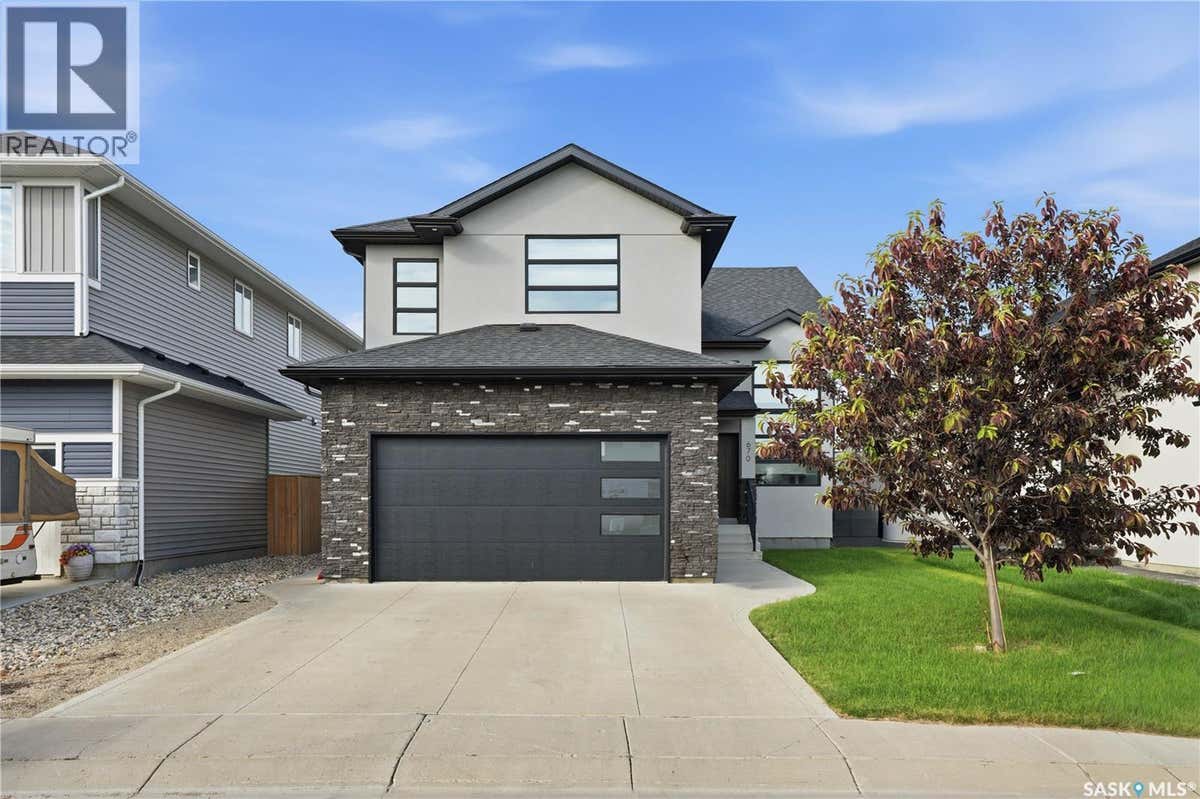 670 FAST CRESCENT