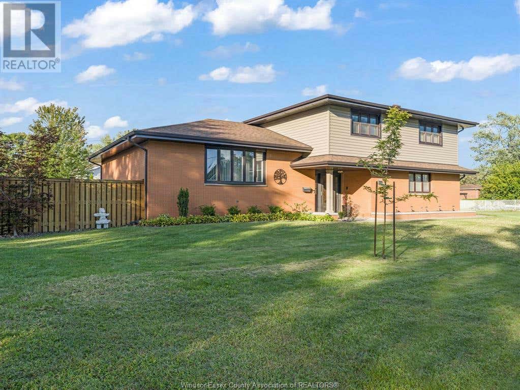 299 HURON, LaSalle, ON N9J1J3 House For Sale RE/MAX 24020843