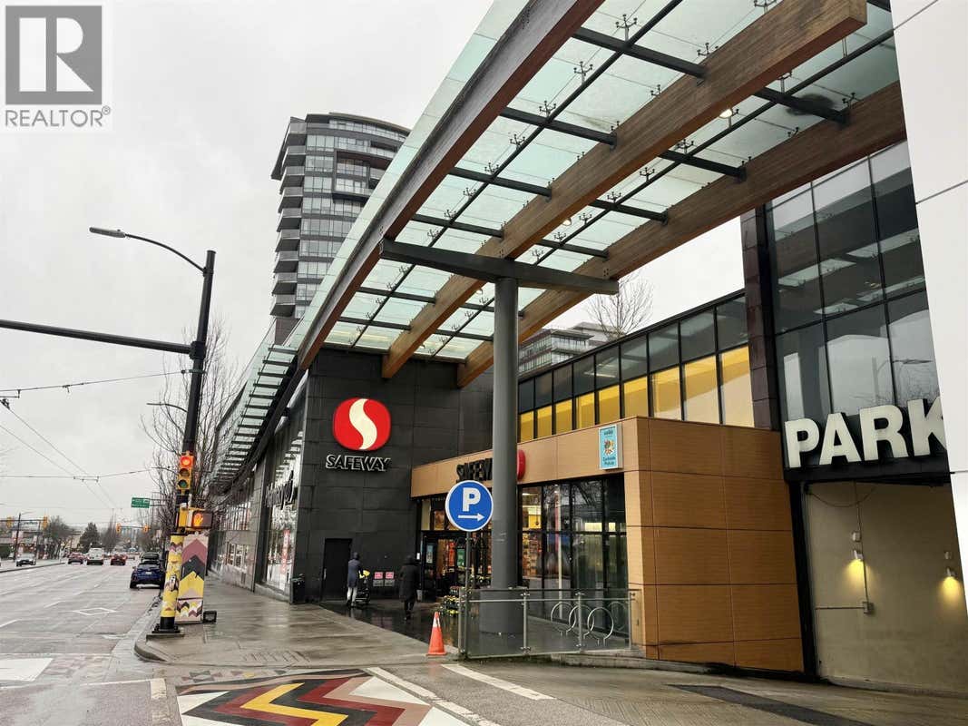 8437 GRANVILLE STREET