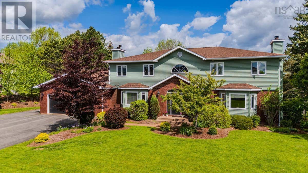 252 BLUE HERON DRIVE