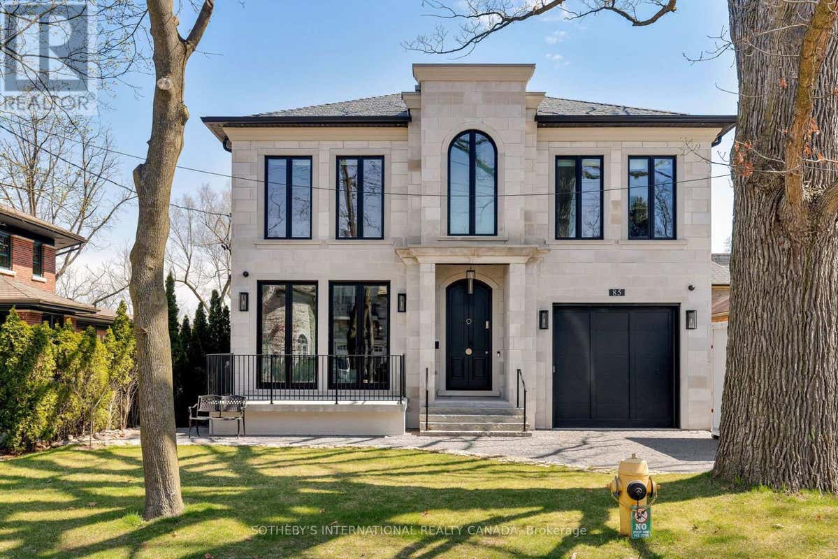 85 KINGSWAY CRESCENT