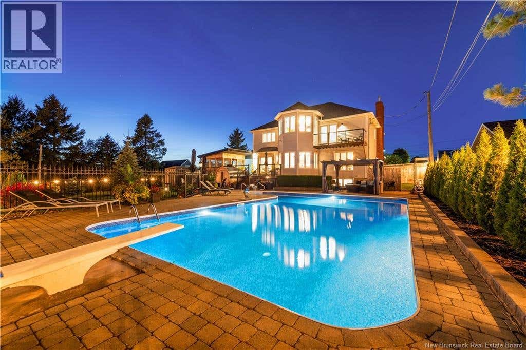 424 SHEDIAC ROAD