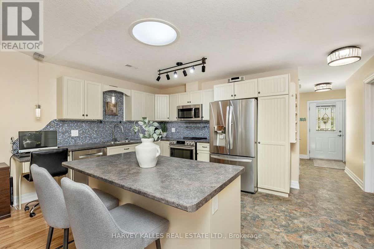 15 CHESTNUT LANE, Wasaga Beach, ON L9Z0G4 House For Sale RE/MAX