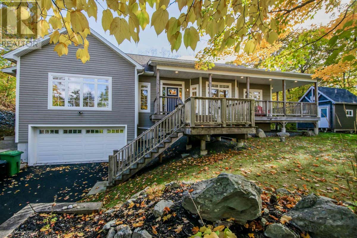 250 Rolling Hills Drive, Waverley, NS B2R1B5 House For Sale RE/MAX