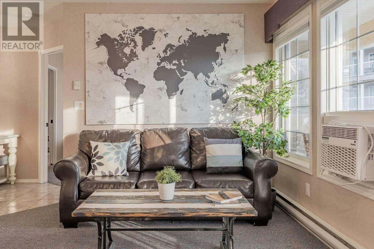 5052 RIVERVIEW ROAD Unit 5009B, Fairmont Hot Springs, BC V0B1L1 House