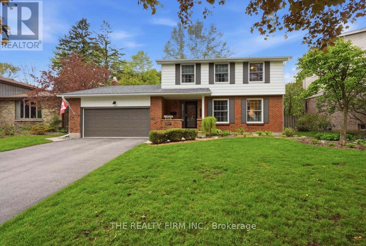 18 MCTAGGART CRESCENT