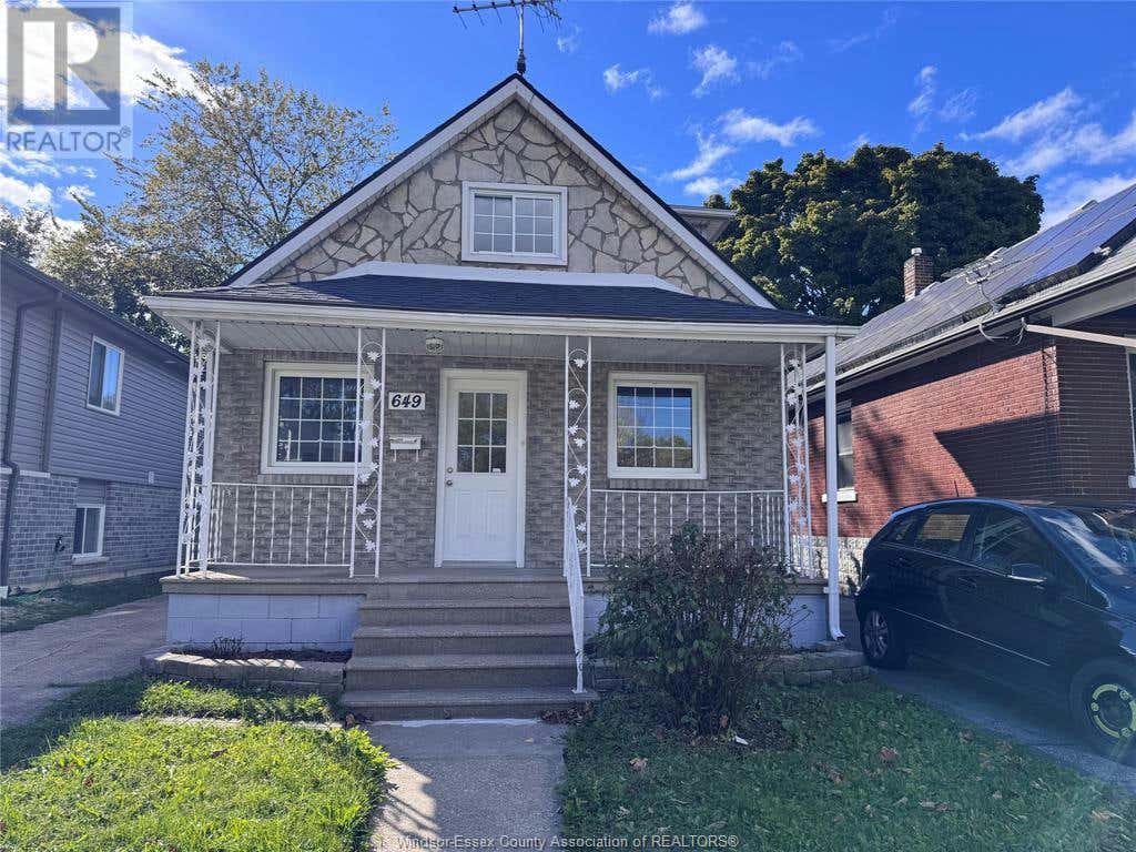 649 Bridge AVENUE, Windsor, ON N9B2M5 Home For Rent RE/MAX 24024464