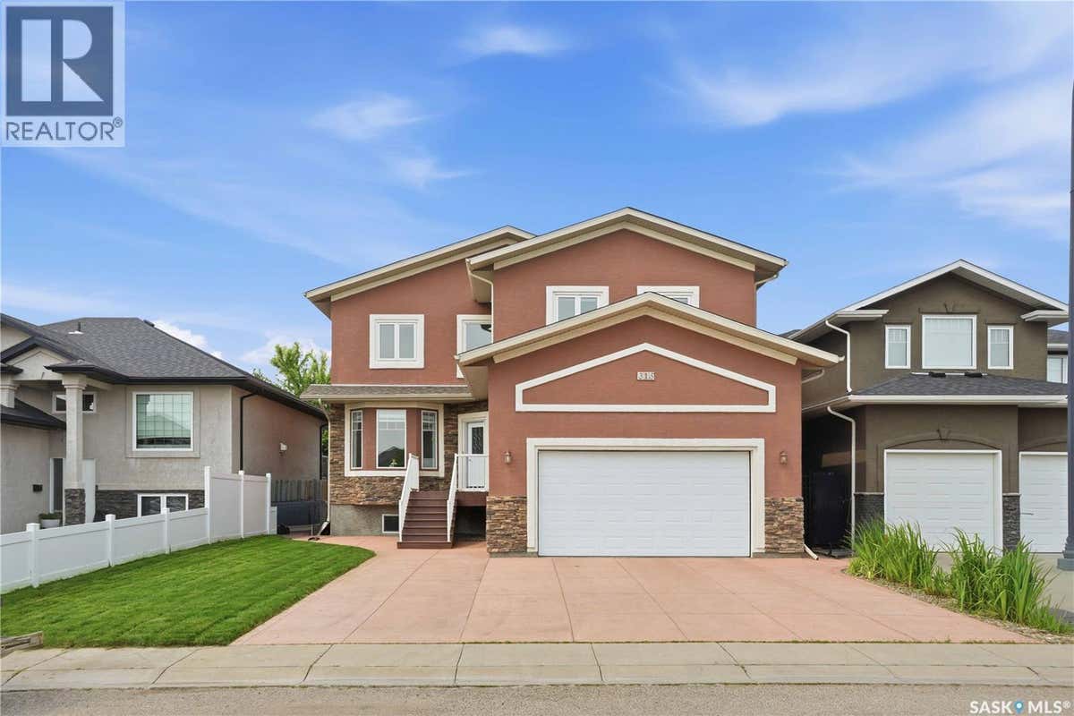 315 WATERS CRESCENT