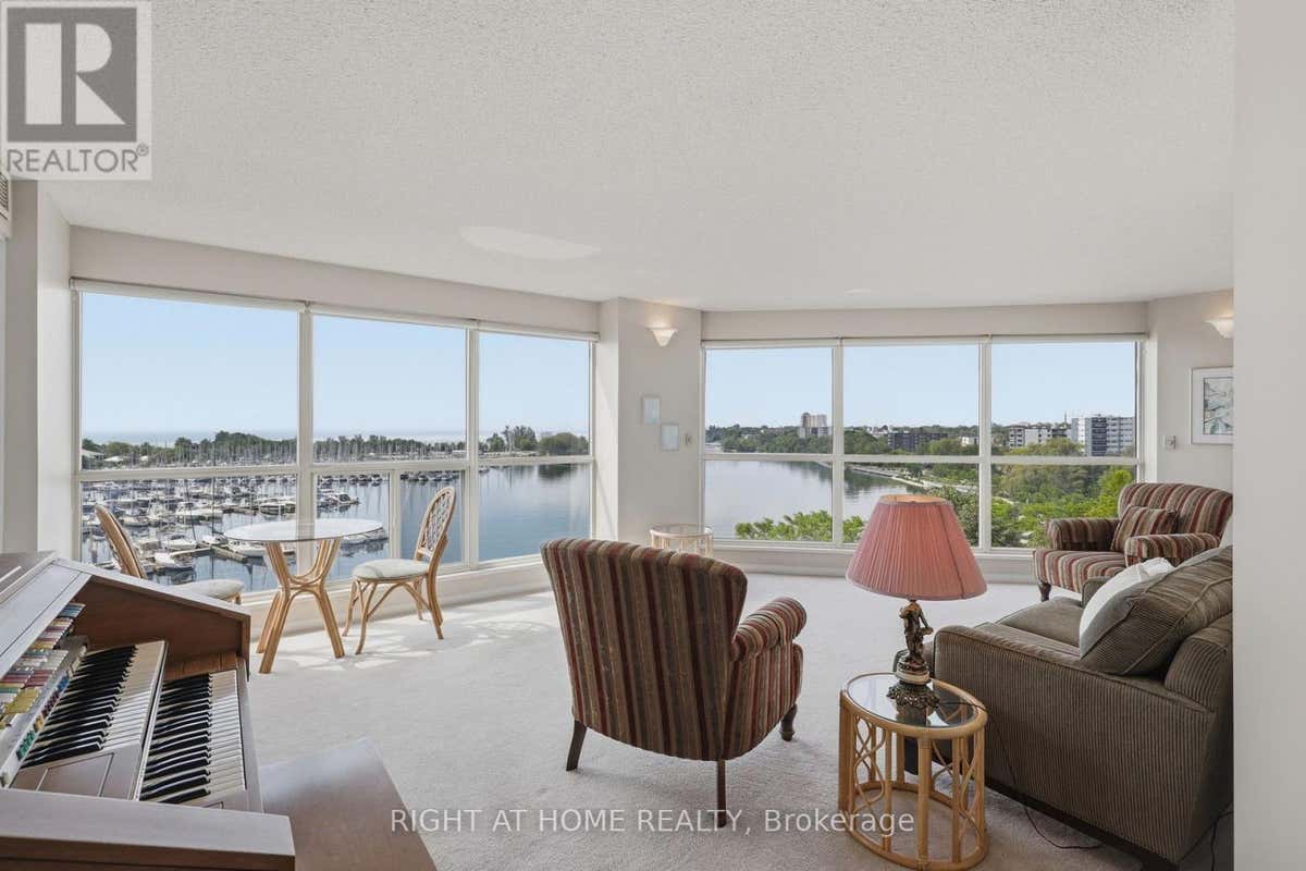 806 - 2267 LAKE SHORE BOULEVARD W