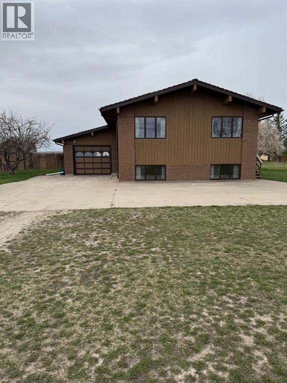 214015 TWP RD 52