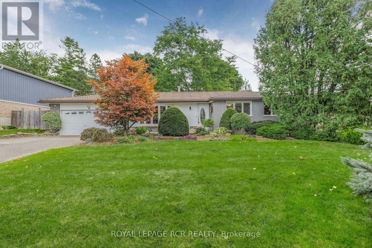 26 MARION STREET, Caledon (Caledon East), ON L7C1K8 House For Sale RE