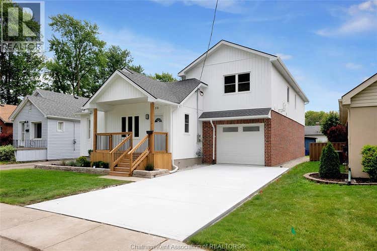 30 MCNAUGHTON AVENUE East