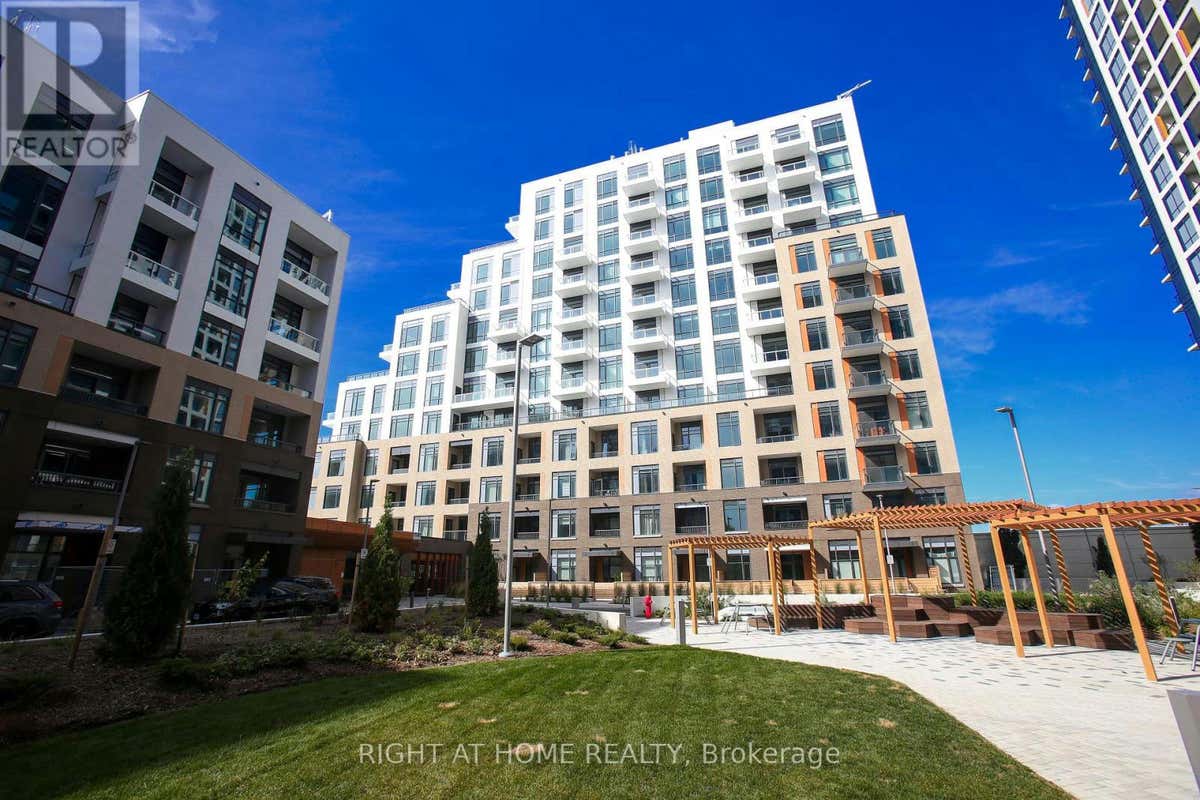 C1204 8 BEVERLEY GLEN BOULEVARD, Vaughan (Beverley Glen), ON L4J0L5