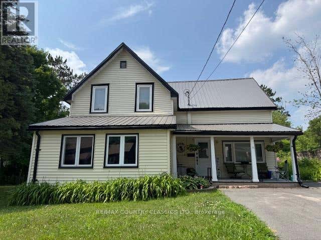 12 HASTINGS STREET S