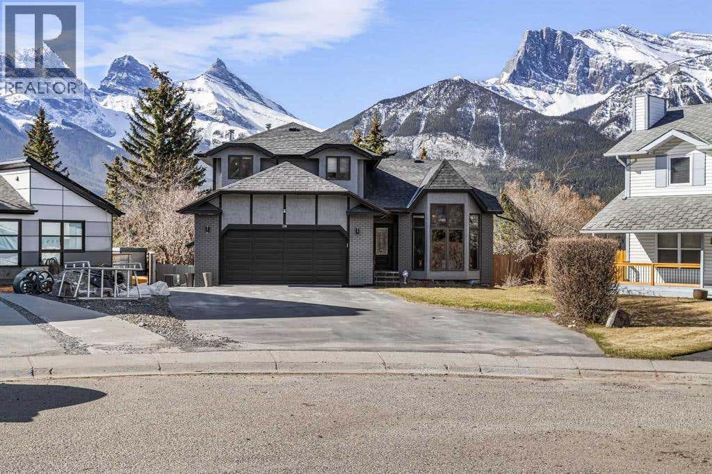 260 GRIZZLY CRESCENT