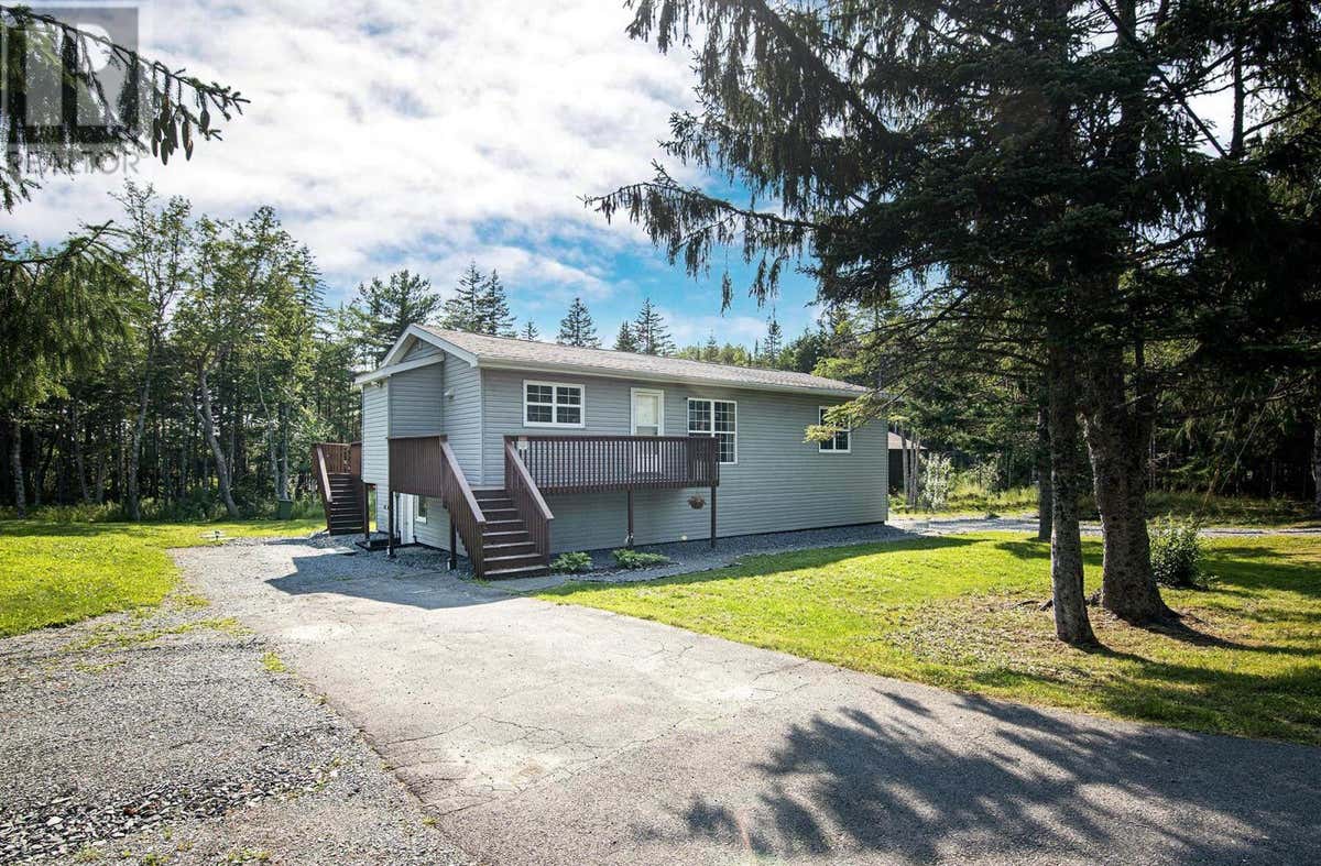2732 SACKVILLE DRIVE