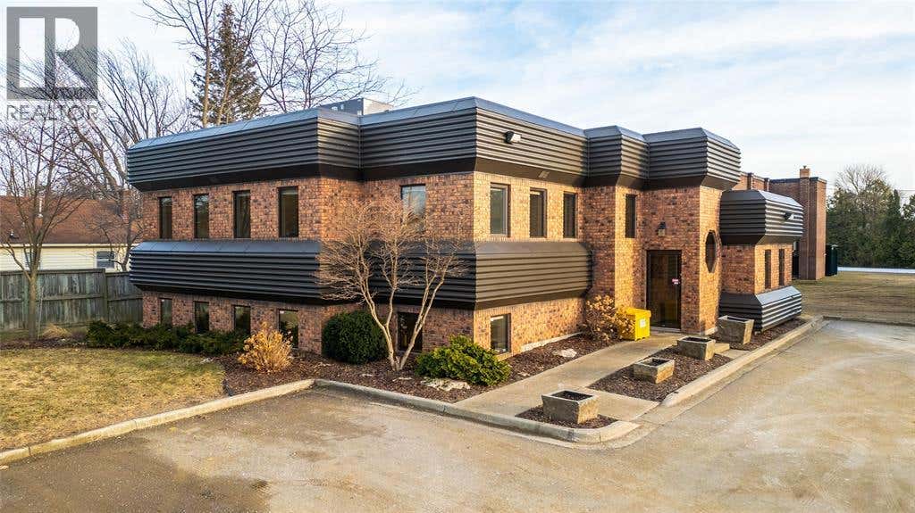 2695 HAMILTON ROAD UNIT# A UPPER