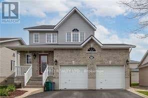 919 Rainbow Cres  