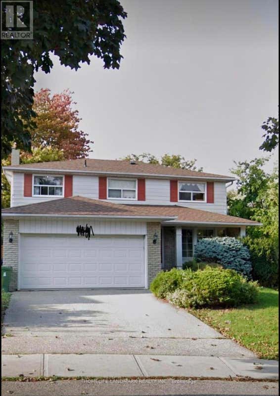 105 WHITEHORN CRESCENT