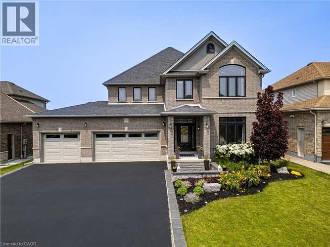 139 SCHWEITZER Crescent