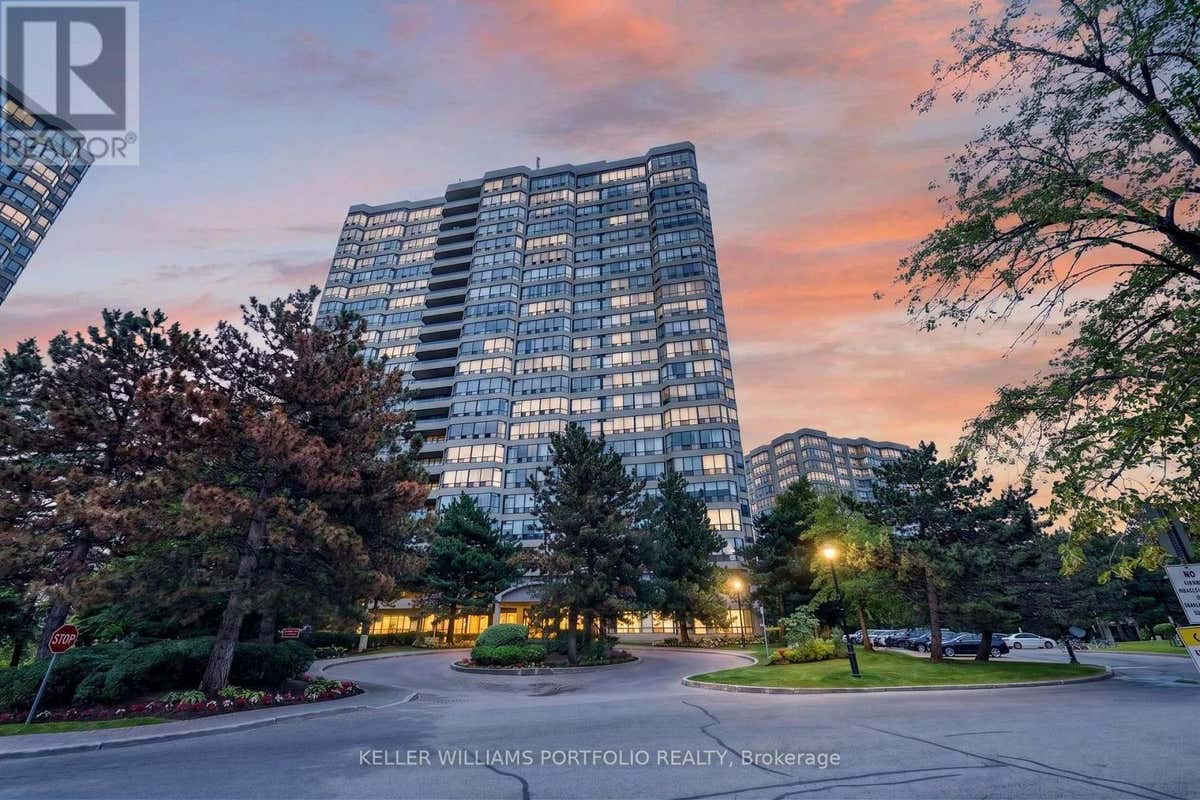 1008 - 24 HANOVER ROAD