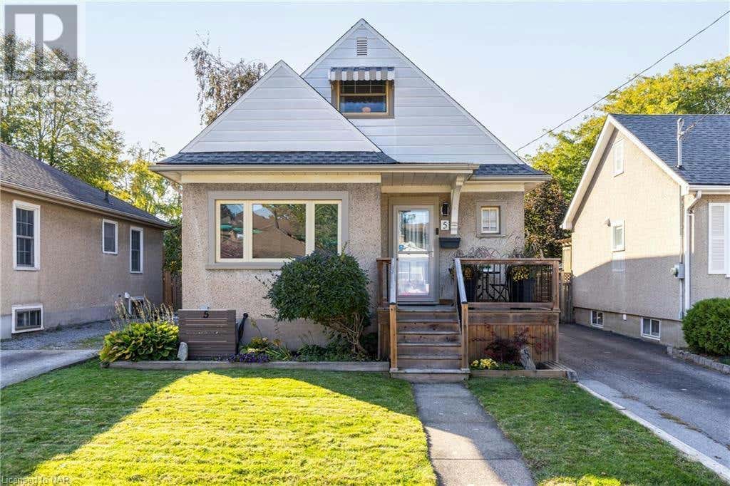 5 HURON Street, St. Catharines, ON L2R5V7 House For Sale RE/MAX