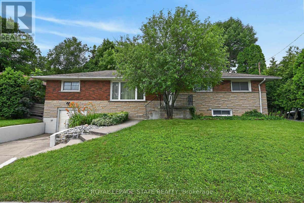 27 AINSLIE AVENUE